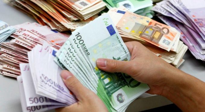 Shtohen depozitat ne euro: 10 perqind me te larta ne 2018